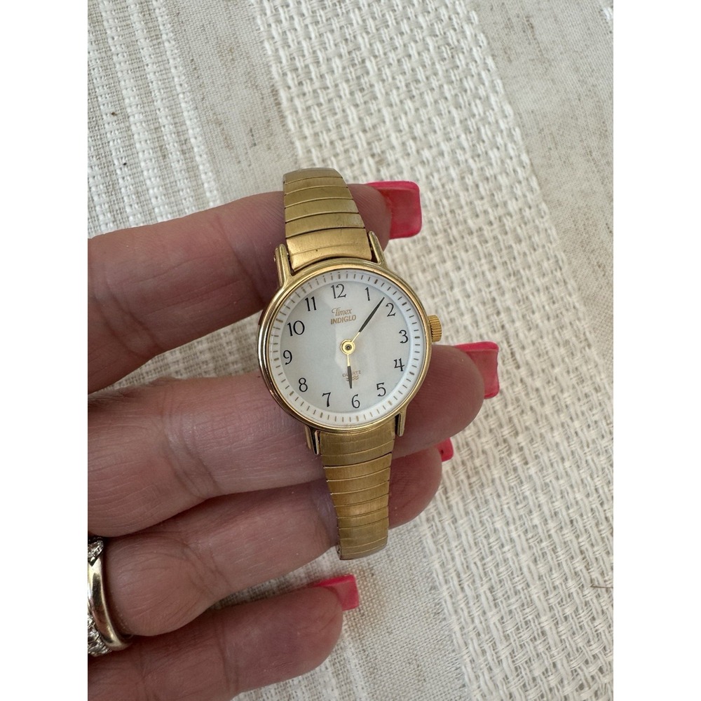 Women's Timex Indiglo. 4,775,964‎ 4,527,096. Classic design with white face